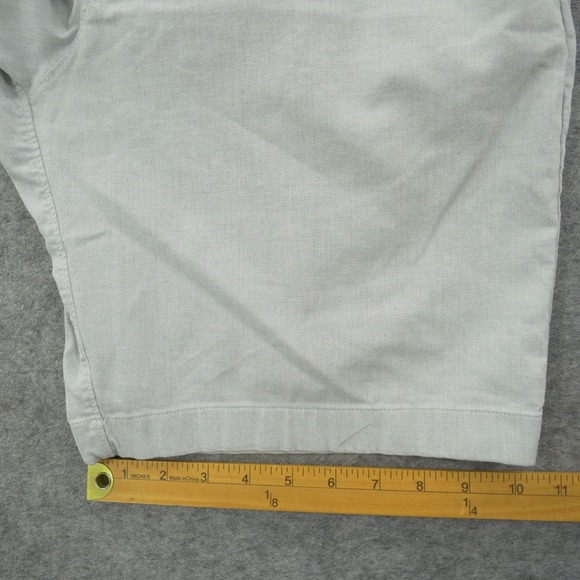 Lululemon Shorts Mens 33 Gray Flat Front Chinos Logo Active 9" - Picture 10 of 10